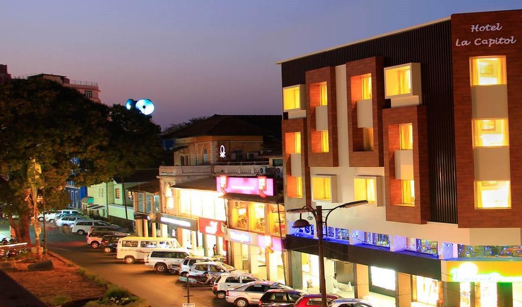 Hotel La Capitol Panaji Eksteriør billede